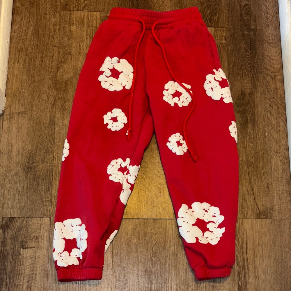 Red Denim Tears Cotton Wreath Joggers